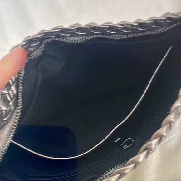 SILVER METALLIC WOVEN TOTE BAG - Picture 5 of 5